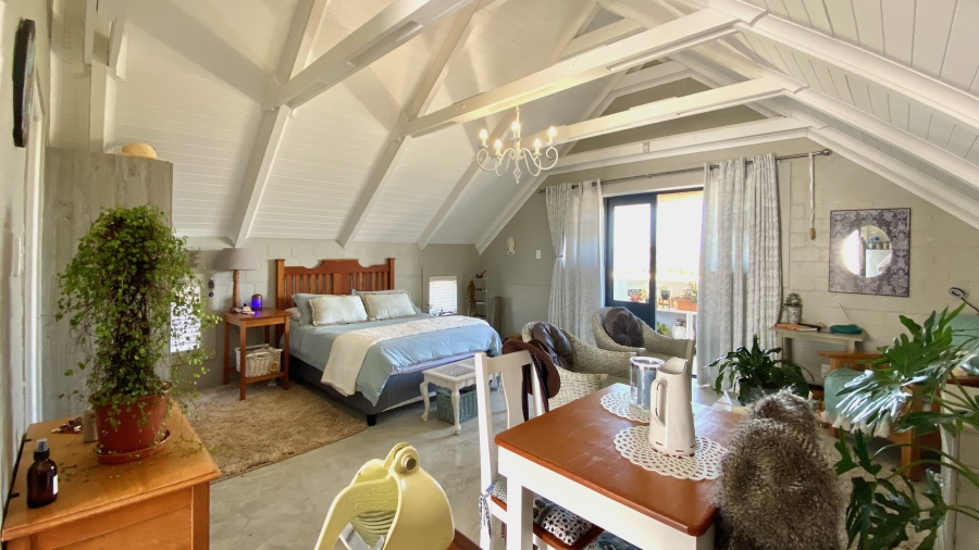 6 Bedroom Property for Sale in Jacobsbaai Western Cape